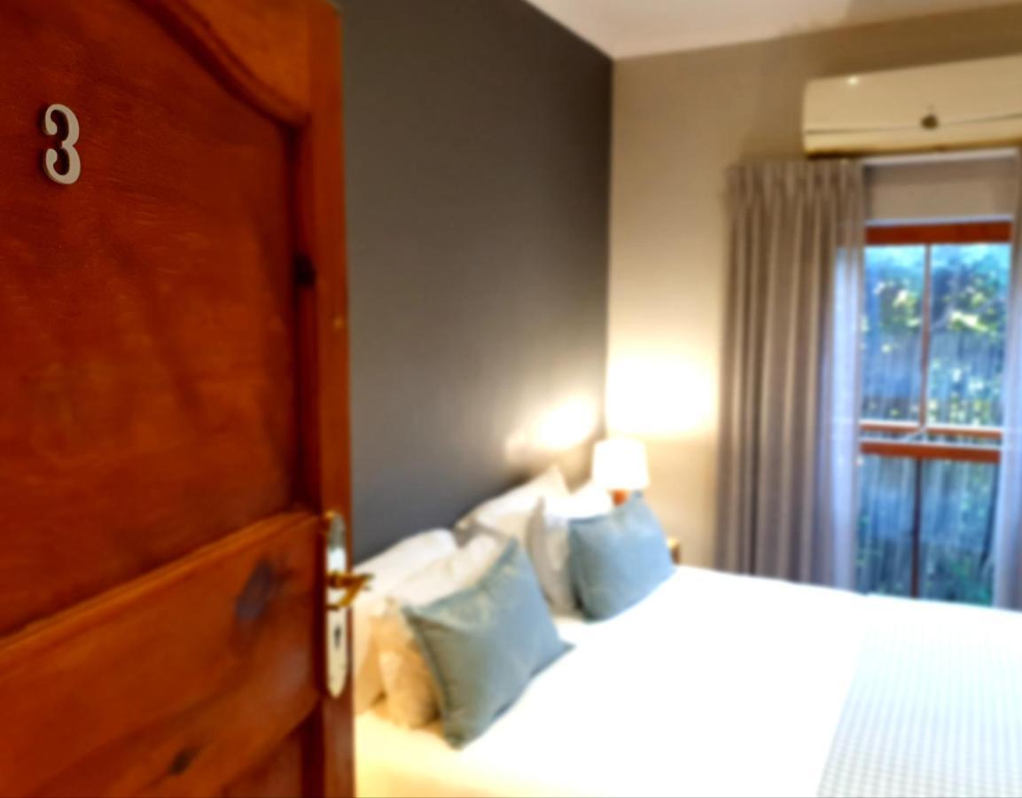 Two Fat Owls Guesthouse George Exterior photo